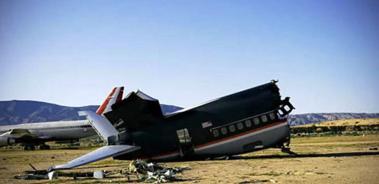 Vintage Douglas C-54 Skymaster Crashes in Fairbanks River, No Survivors Found